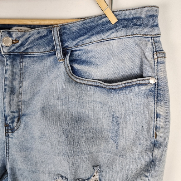 Judy Blue Jeans Women Boyfriend Fit Distressed Stretch Light Wash Size 22W - Picture 12 of 15